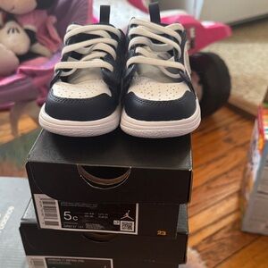 Jordan 1 low Toddler midnight Blue and White Sneakers